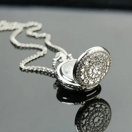 Image de Montre de Poche Steampunk Vintage - Cœur Creux & Collier Bronze