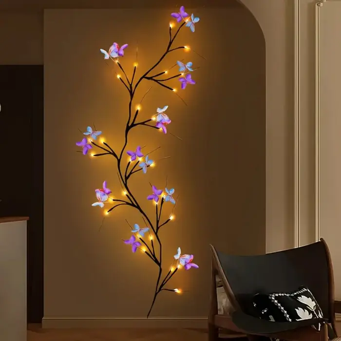 Image de Lumière de Vigne LED avec Papillon - USB & Étanche