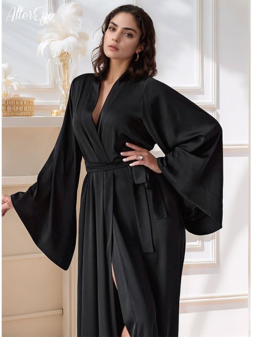 Image de Kimono de Mariée en Soie Longueur au Sol