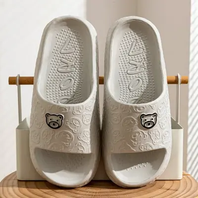 Image de Pantoufles Ours Mignons - Confort & Style pour Couple