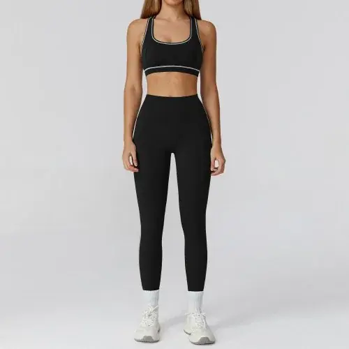 Image de Tenue de Yoga 3 Pièces pour Femme - Élégante & Performante