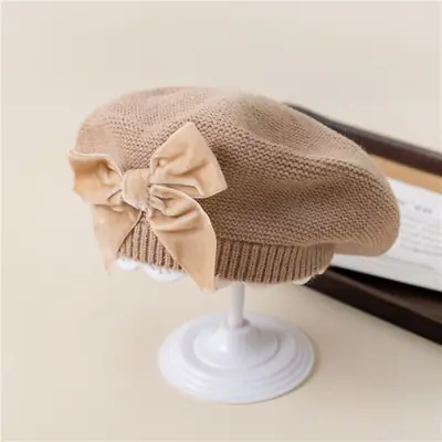 Image de Bonnet Tricoté Hiver pour Bébé Fille - Chaud et Doux