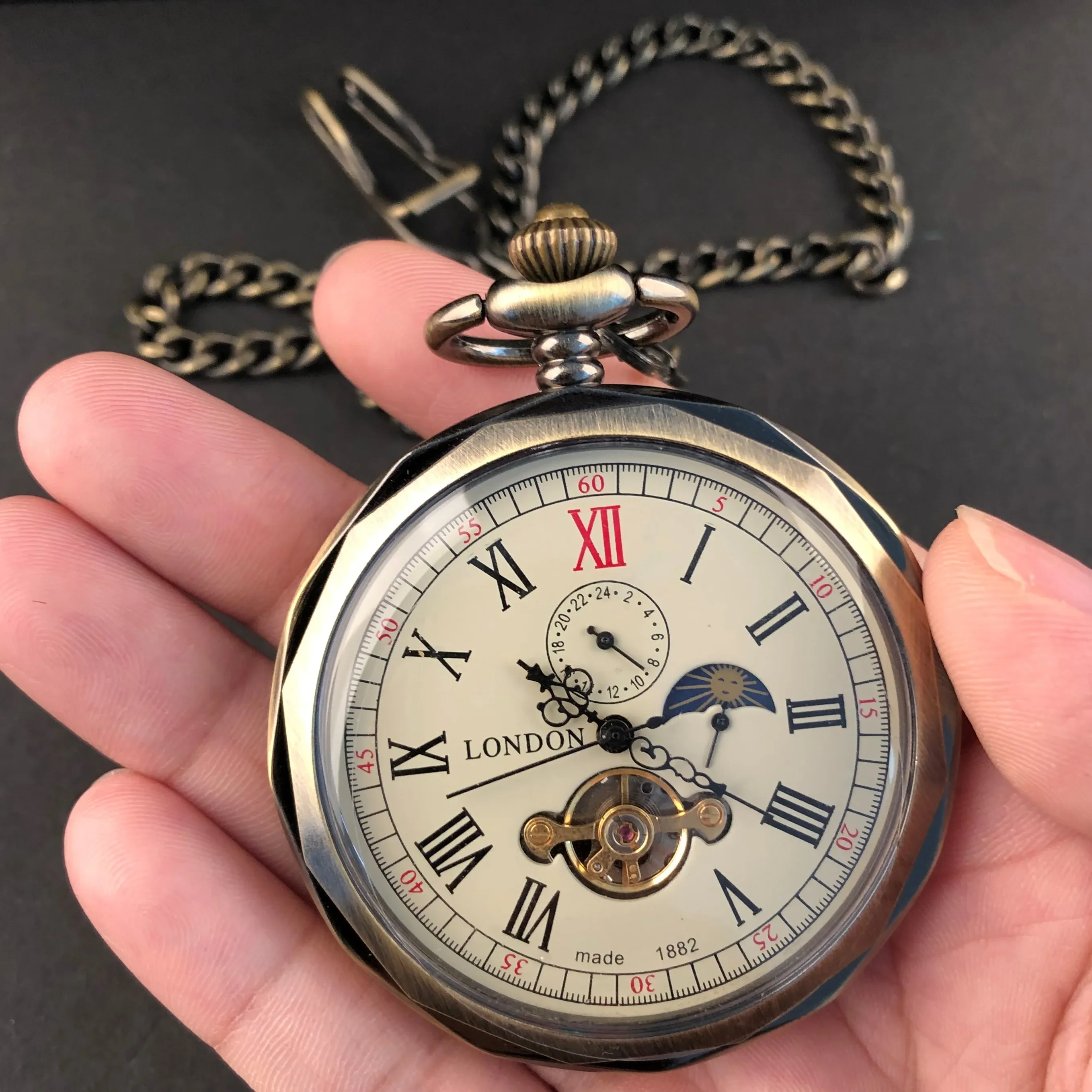 Imagen de Reloj de Bolsillo Vintage de Lujo con Cadena