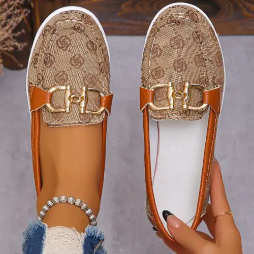 Image de Chaussures Plates Rétro Femme - Collection Automne 2024