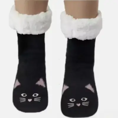 Image de Chaussons Peluche Kawaii pour Femmes - Chaussures de Chambre Douces et Chaudes