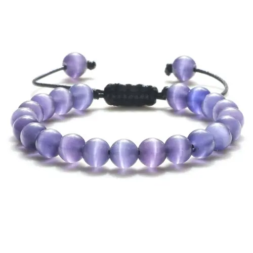 - Il est de chat violet.