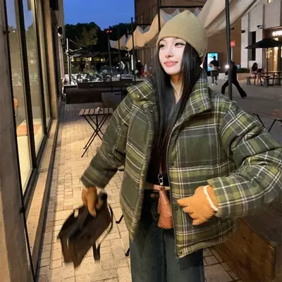 Image de Veste Hiver Imprimée Plaid - Chaud & Tendance