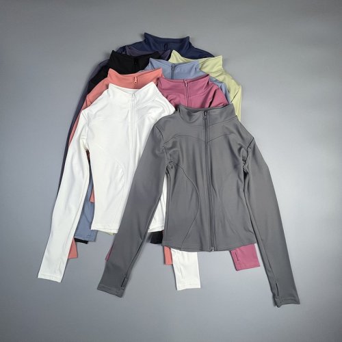 Bild von Modischer Yoga-Mantel für Damen – Kurze Sportjacke mit Reißverschluss, Formendes Fitness-Outfit für Sport und Alltag