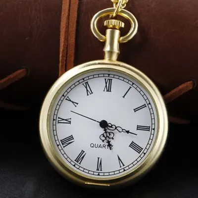 Image de Montre de Poche Antique - Élégance Classique en Acier & Bronze