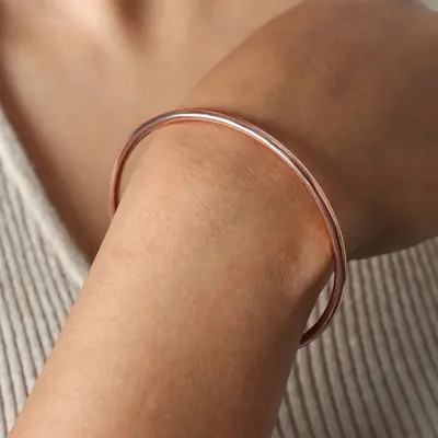 Image de Bracelet Femme Acier Inoxydable Minimaliste