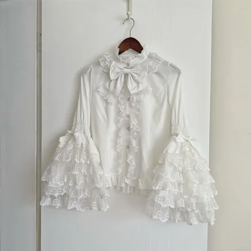 Wit shirt