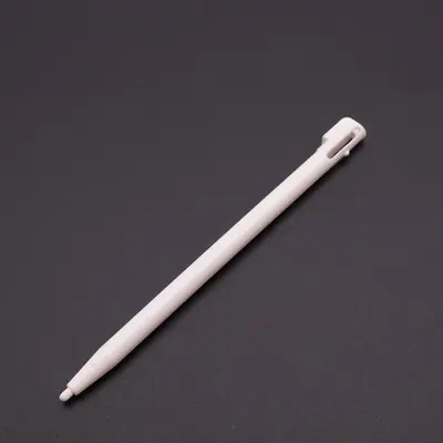 Image de Stylet Tactile pour DSi & NDSi - Noir, Blanc, Rouge, Vert
