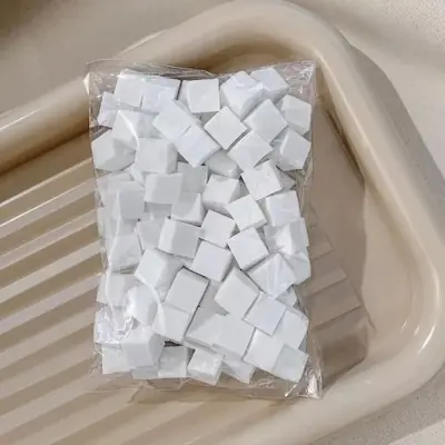 Image de Éponges carrées pour nail art - Lot de 25, 50, 100 ou 200