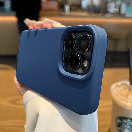 Bild von Flüssige Silikon-Hülle für iPhone – Stoßschutz & Weiches Design