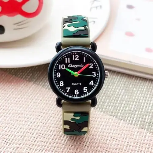Image de Montre numérique enfant camouflage étanche silicone tendance 2026