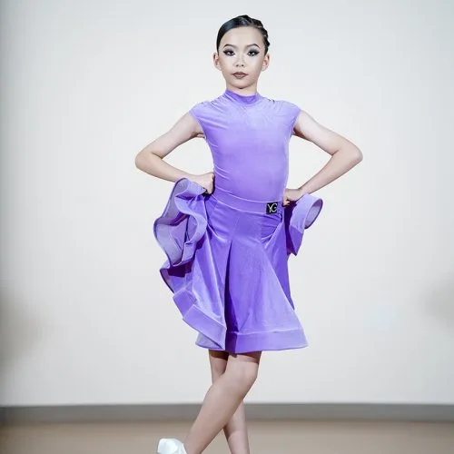 Jasny fioletowy