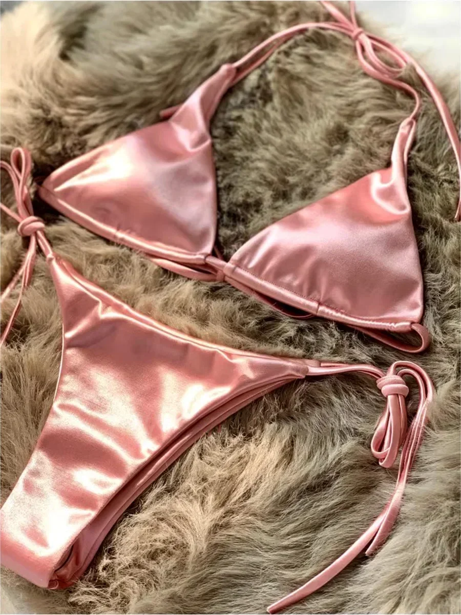 Zdjęcie Elegancki Metaliczny Bikini Satynowy z Wysokim Cięciem – Damski Stroj Kąpielowy w Stylu Brazylijskim