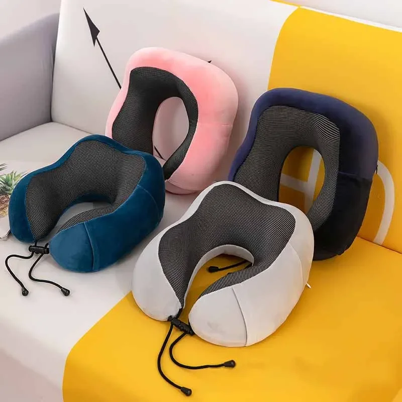 Immagine di Cuscino per Collo in Memory Foam a Forma di U