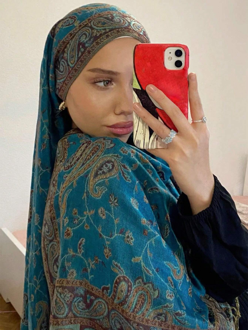 Immagine di Sciarpa Hijab in Pashmina di Lusso per Donne