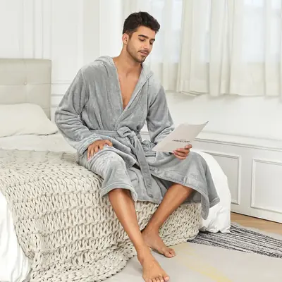 Image de Kimono de Bain Homme à Capuche - Confort Hiver