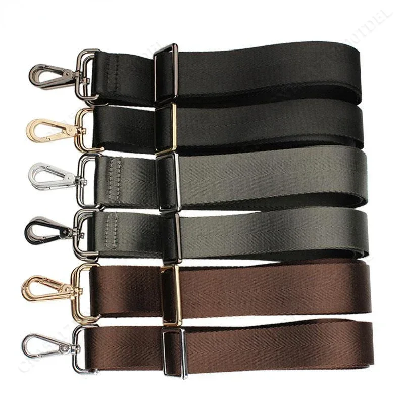 Immagine di Tracolla di Ricambio Regolabile da 80 a 140 cm per Borsa a Tracolla Uomo e Donna - Accessorio in Pelle Sintetica Nero per Valigette e Borsette