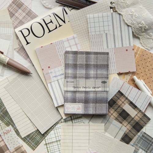 Zdjęcie Kreatywne Papierki w Kratek – Zestaw Vintage do Scrapbookingu