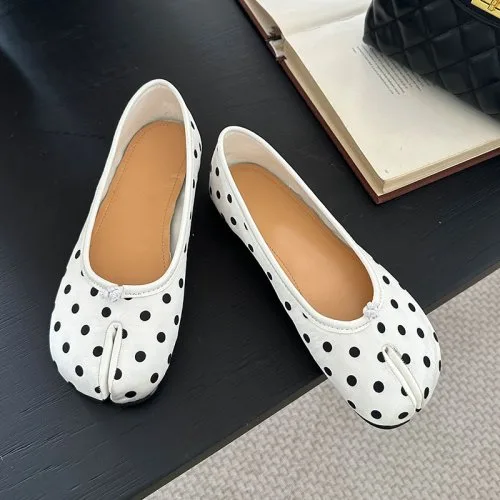 Bianco polka dots2
