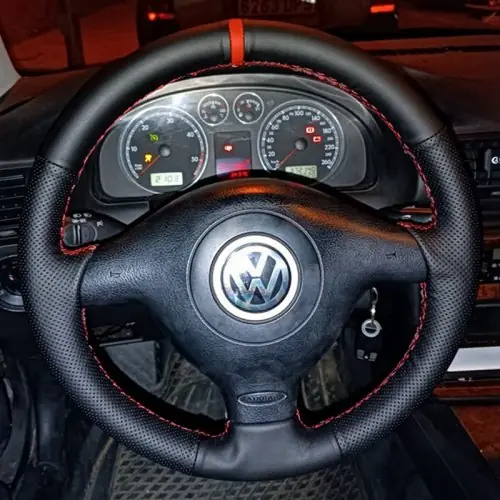 Image de Housse de Volant en Cuir Premium pour VW Golf 4, Passat B5, Seat Leon & Polo