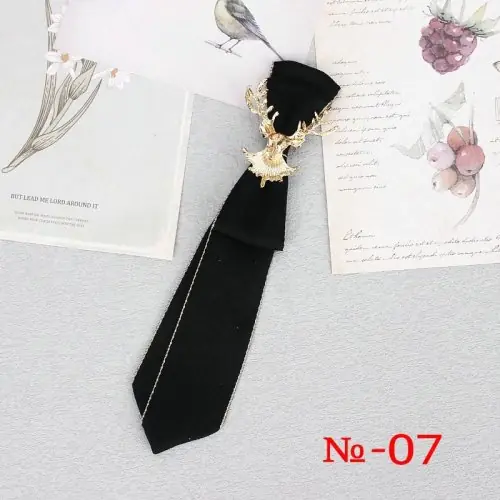 Image de Cravate Noire Strass - Élégante & Fait Main
