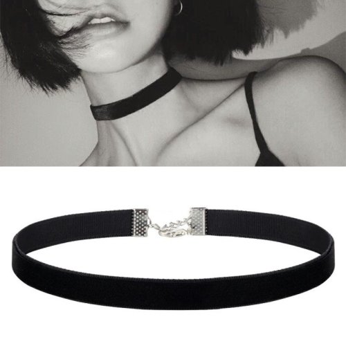 Image of Elegant Gothic Black Velvet Choker Necklace with Adjustable Rope Chain – Stylish Fashion Jewelry for Women and Girls, Perfect for K-pop, Parties, and Gift-Giving