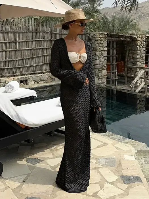 Image de Robe Maxi Tricotée Col en U - Tenue de Plage Élégante