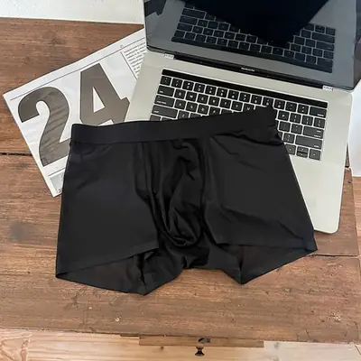 Image de Boxer Homme Transparent Ultra Fin en Soie Glacée