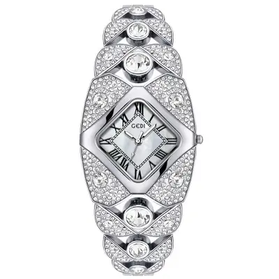 Image de Montre femme élégante avec diamants, étanche et tendance