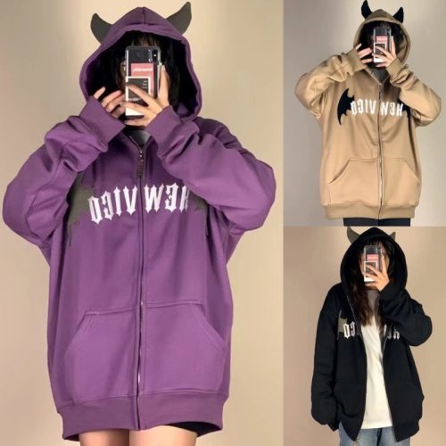 Immagine di Felpa con Cappuccio da Diavolo per Donna con Corna Nere - Top Oversize con Chiusura a Cerniera, Stile Gotico e Fashion