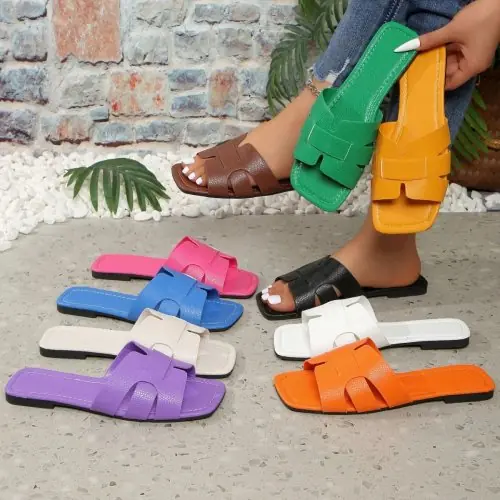 Image de Pantoufles de Luxe Été 2025 - Tendance & Confort