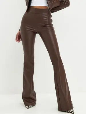 Image de Pantalon en Cuir Noir Taille Haute Y2K