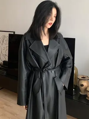 Image de Manteau Long Noir en Faux Cuir - Style Coréen Élégant