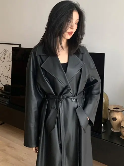 Image de Manteau Long Noir en Faux Cuir - Style Coréen Élégant