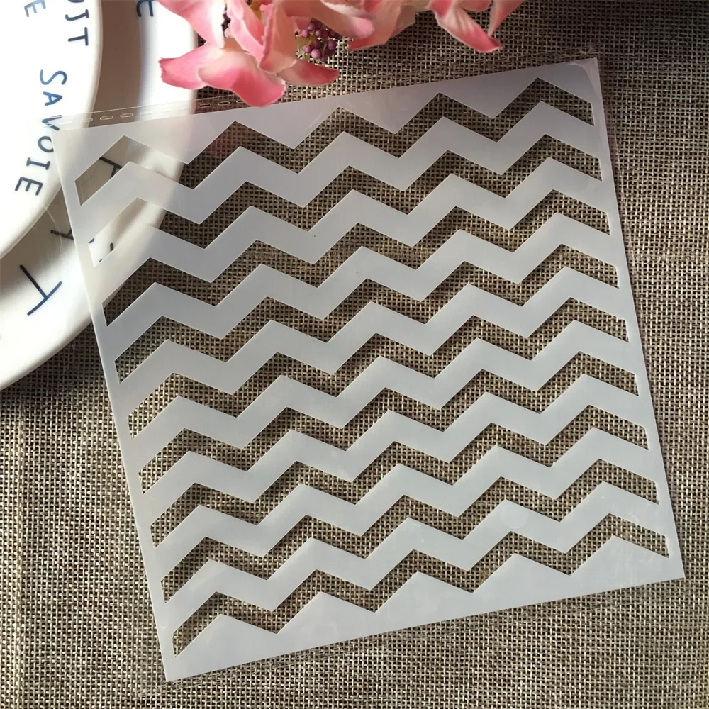 Immagine di 15cm Geometry Frame stencil per stratificazione fai-da-te pittura murale Scrapbook colorazione goffratura Album modello decorativo