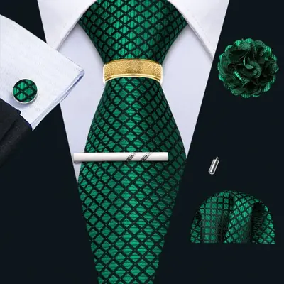 Image de Ensemble Cravate Homme Soie - Élégance & Style
