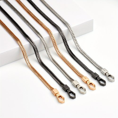 Zdjęcie Metalowy płaski łańcuszek do torebki z kości węża – elegancka wymiana paska do ręcznie robionej torebki crossbody