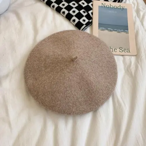 Image de Béret en Laine Vintage pour Femme - Style Rétro Britannique
