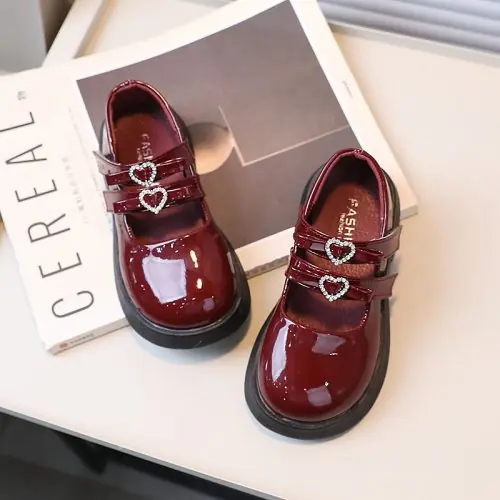 Image de Chaussures Mary Jane En Cuir pour Enfants - Élégantes & Confortables