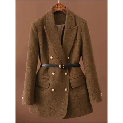 Image de Veste Vintage en Laine Élégante Automne-Hiver 2024