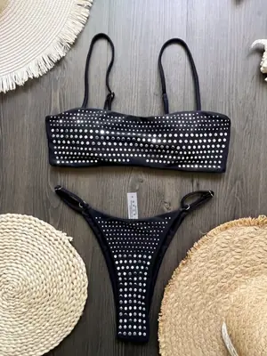 Image de Bikini Brillant Push-Up Femme 2025 - Style Floral & Élégant