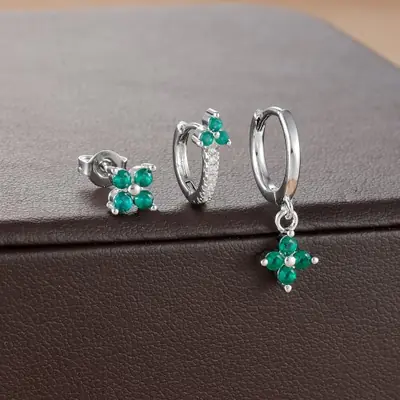 Image de Boucles d'oreilles fleur 18K plaqué or - Ensemble élégant pour femme