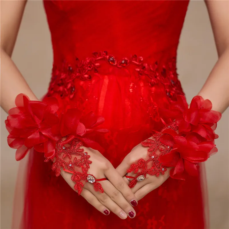 Imagen de Guantes de Encaje Rojo con Flores para Novia