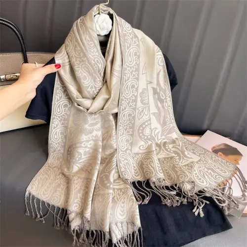 Image de Écharpe Cachemire Luxe Automne-Hiver - Châle Pashmina Femme