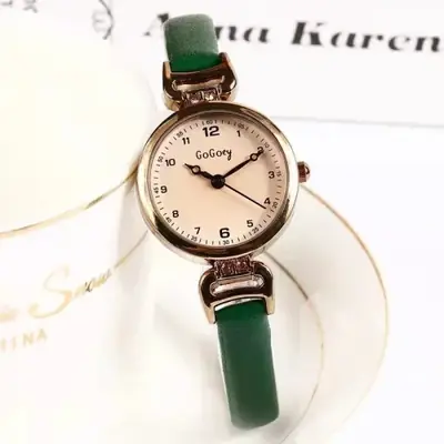 Image de Montre Femme Élégante en Cuir PU - Mode & Pratique