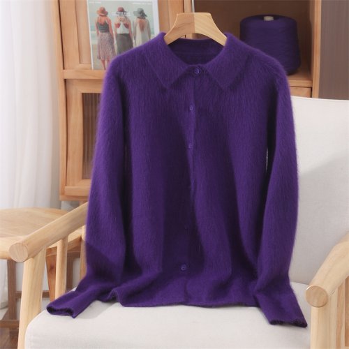 Immagine di Maglione in puro cashmere visone 100% da donna autunno inverno con colletto alla Peter Pan e bottoni...